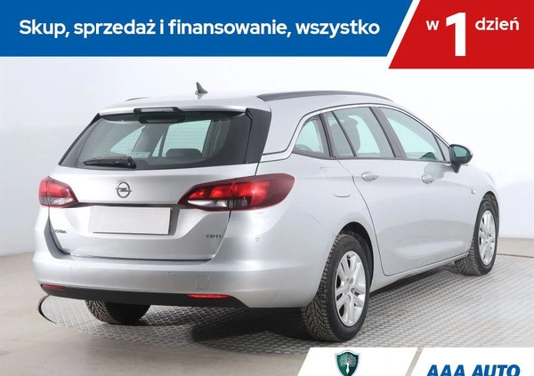 Opel Astra cena 38000 przebieg: 171466, rok produkcji 2017 z Wolbrom małe 326